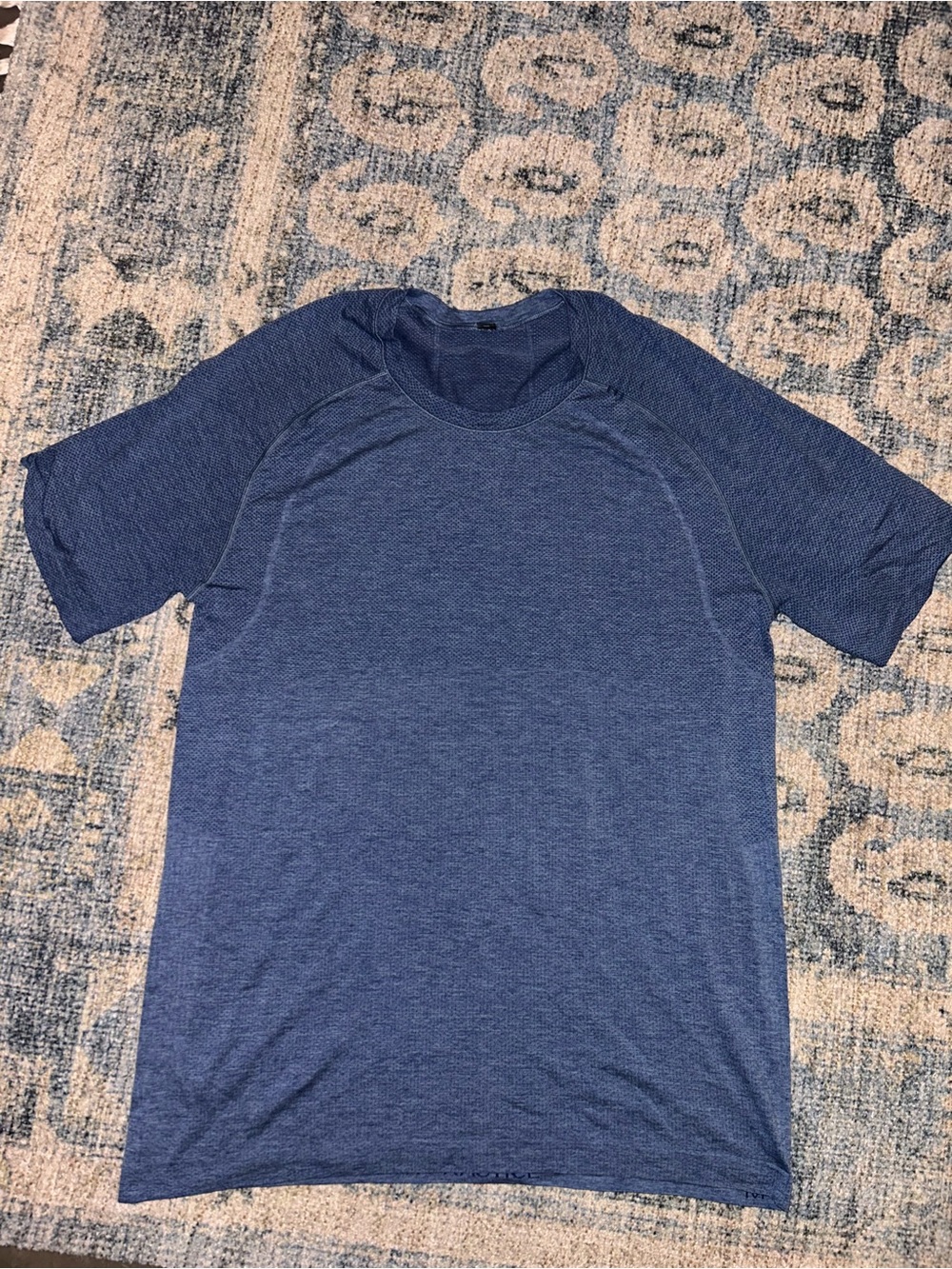 lululemon athletica Men's blue Short-Sleeve Tee